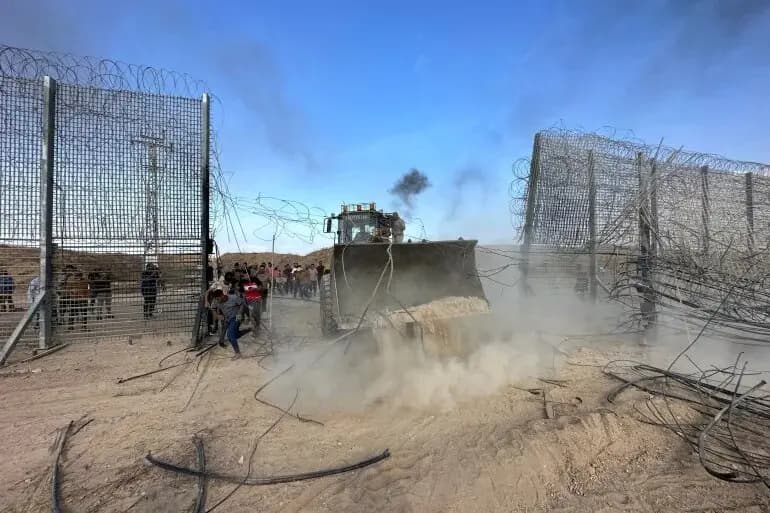 من بركات "الطـ.ـوفان".. رأي "العدل الدولية" وبيان الفاتيكان
