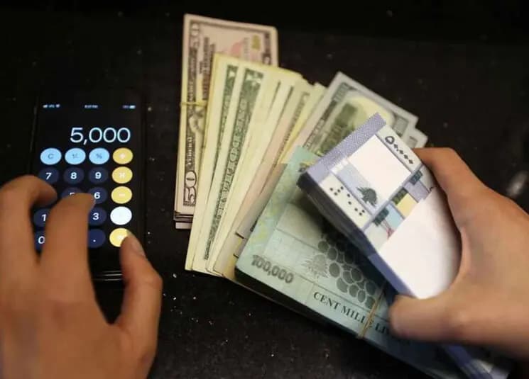 نظام ربط سعر صرف الليرة سقط... الدولرة لا تنتظر قراراً!