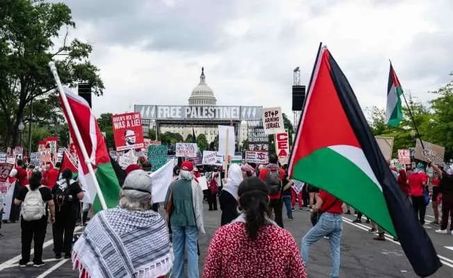 توقيفاتٌ عديدةٌ أثناء الاحتجاج على كلمة نتنياهو في الكونغرس