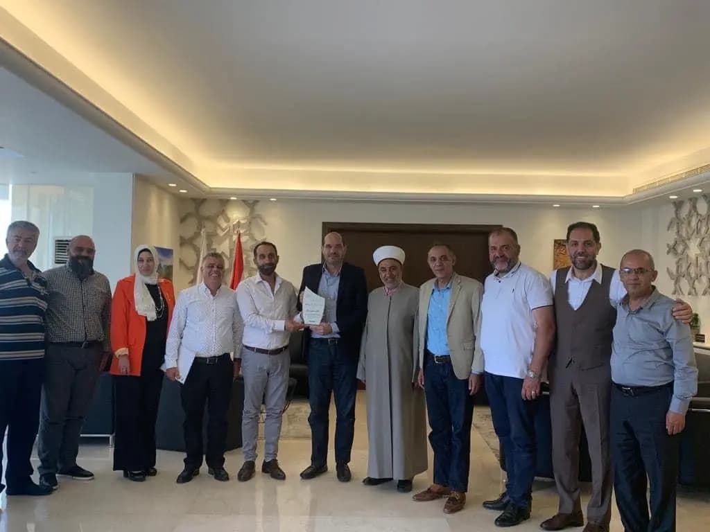 تجمع إتحاد المدارس الخاصة في لبنان يهنئ النائب حسن مراد ويكرّمه