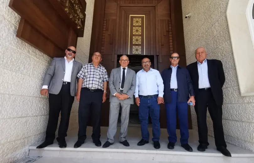 الحشيمي في لقاء مع وفد من النقابات الزراعية