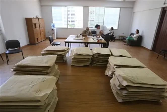شكوك كثيرة حول نتائج الامتحانات الرسمية