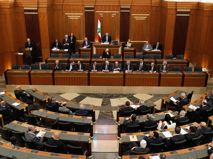 "مفاجأة" جدول الاستشارات الملزمة... هل "تفرّقت" قوى التغيير باكرًا؟
