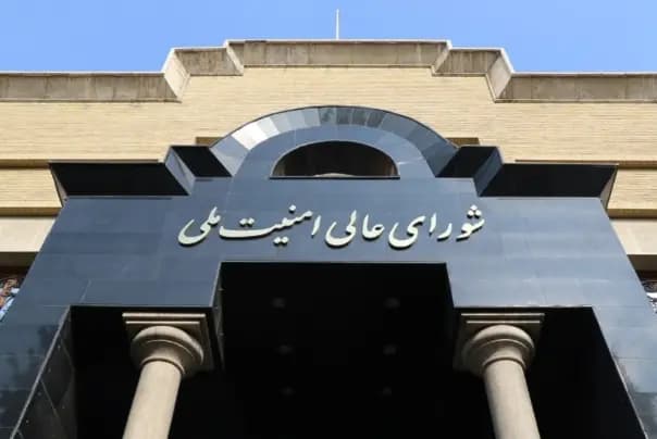 نيويورك تايمز: الخامنئي أعطى الأوامر بالرد على "إسرائيل"