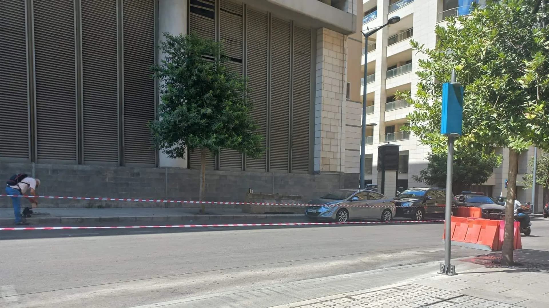 سفارة تقفل أبوابها في لبنان