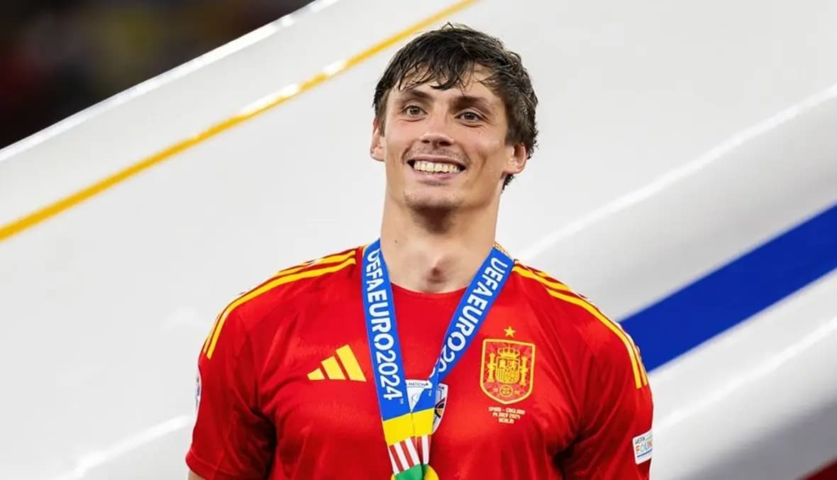أتلتيكو مدريد يوقع مع مدافع منتخب إسبانيا
