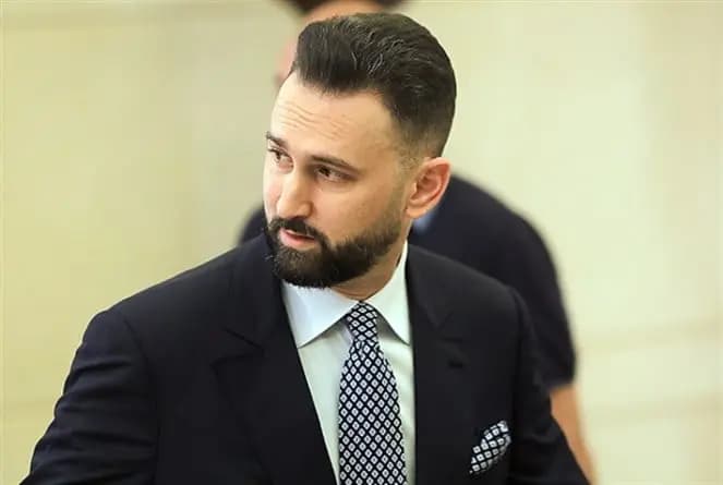 "في ضوء التطورات".. هذا من طلبه جنبلاط من المالكين