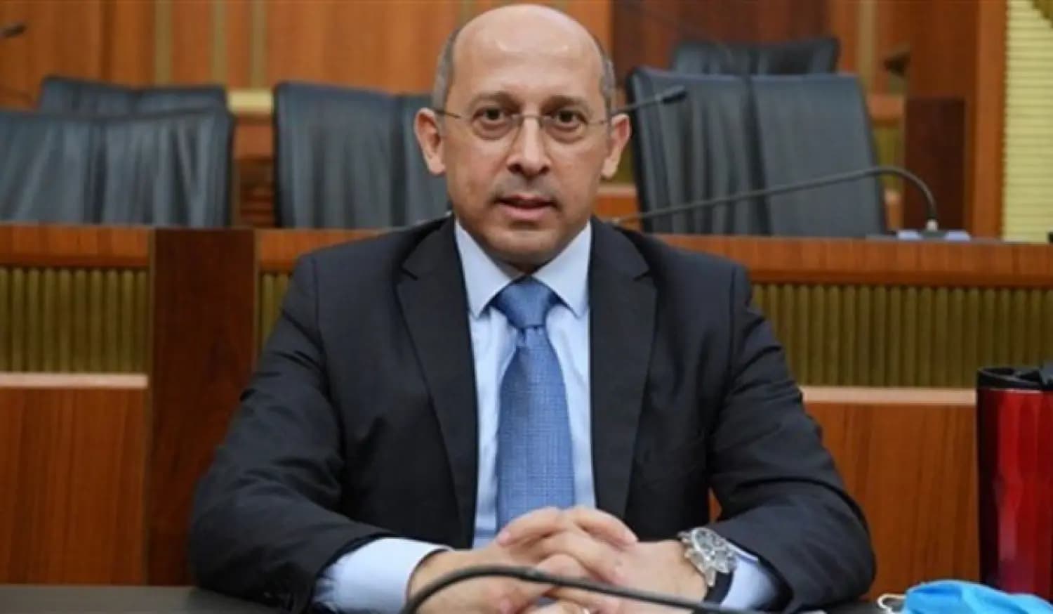 امتعاض آلان عون من مواقف "صديقه"