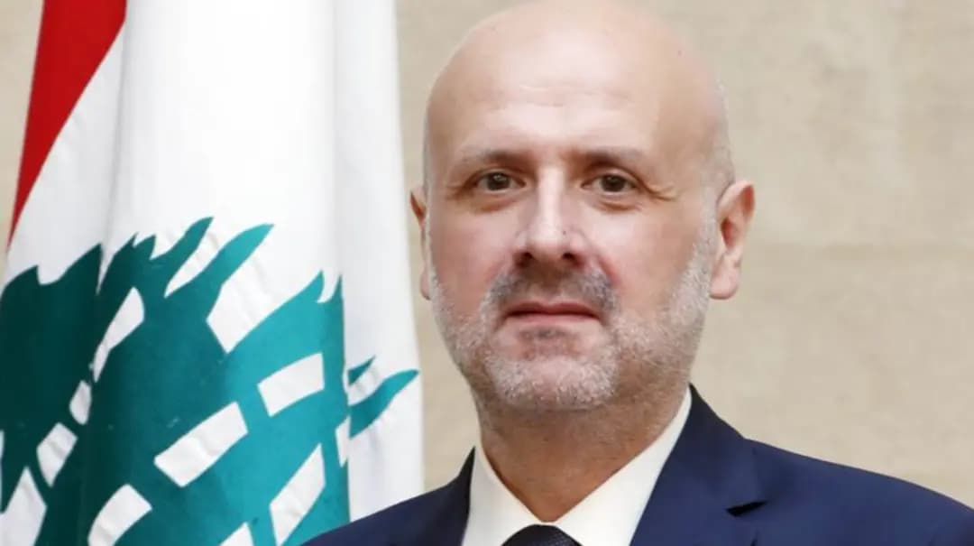 في عيد الأب.. تغريدة من مولوي إلى أبيه القوي الحنون!