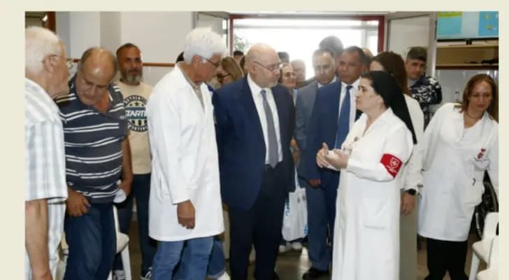 الأبيض يتابع جولاته.. وهذه المرة من "زغرتا"
