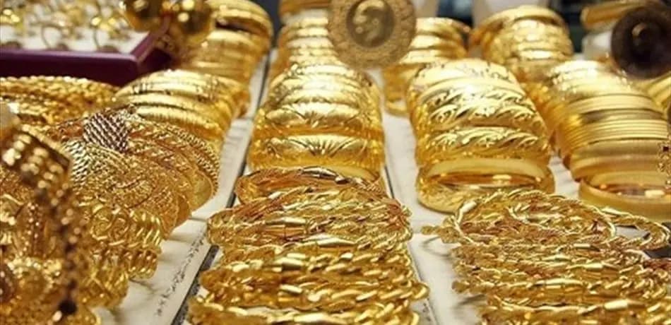 توقيف سارقة مجوهرات وشريكها
