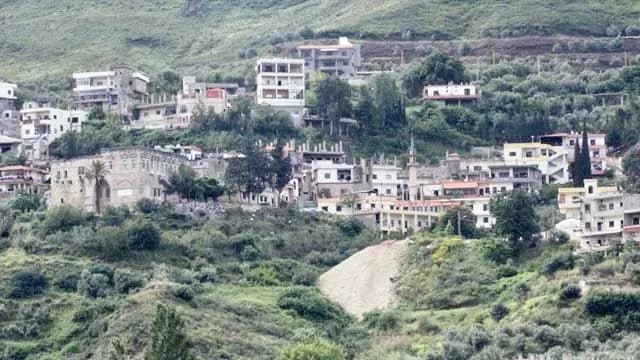 "صعقتها الكهرباء".. ماذا حدث مع السيدة العكارية؟