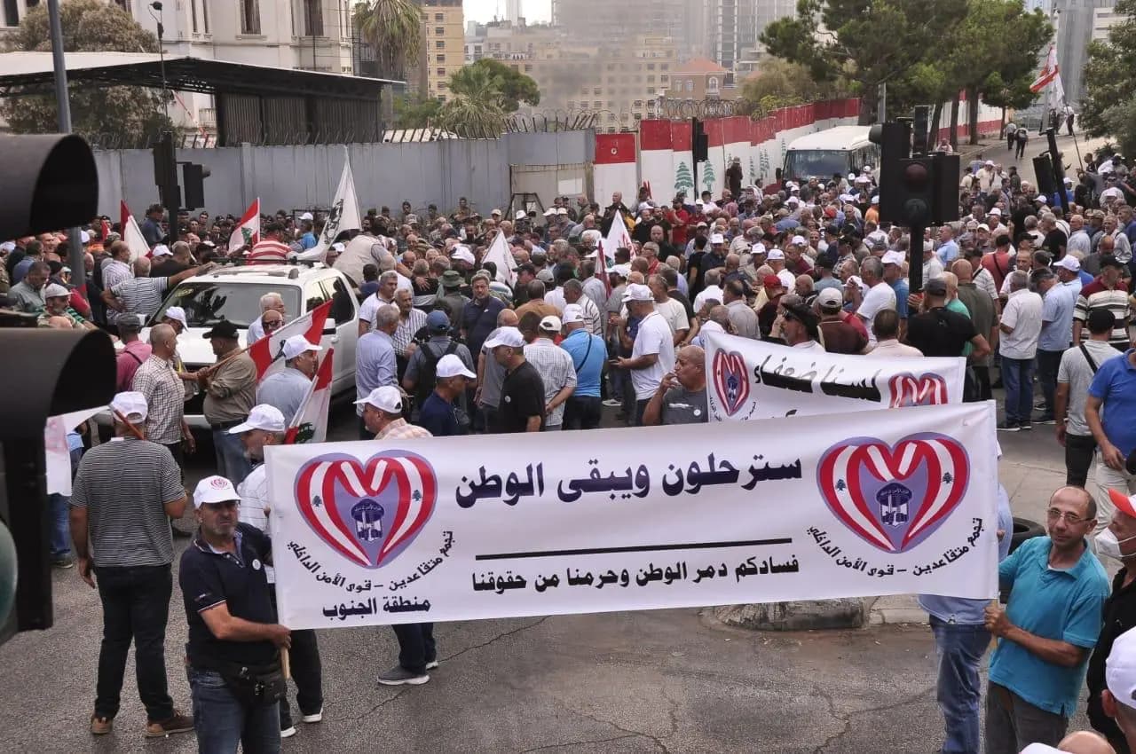 "الجلسة مؤجلة".. وموفد من ميقاتي يفاوض العسكريين المتعاقدين