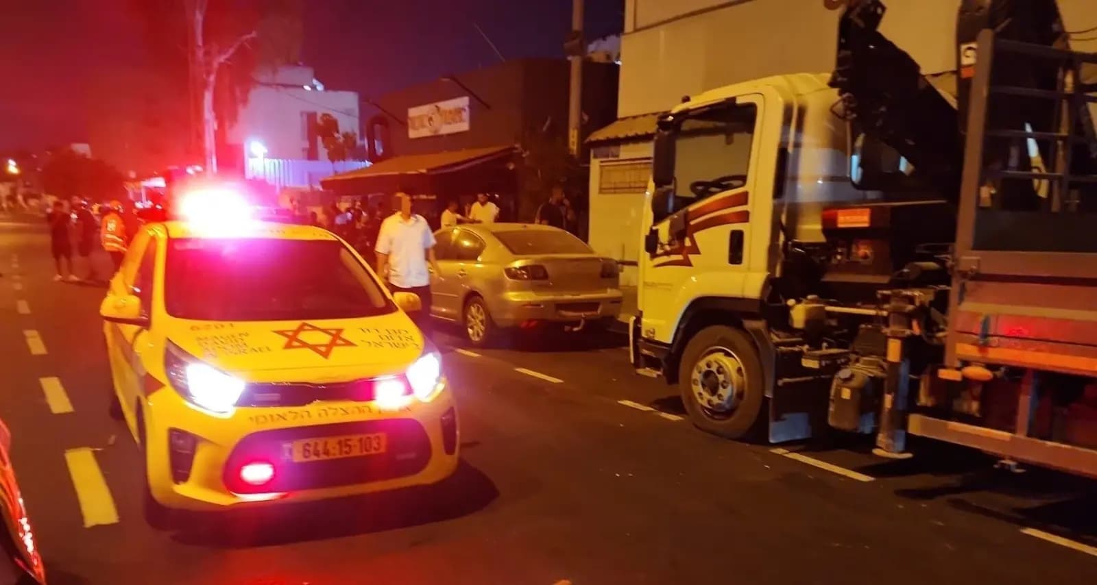 في عكا.. انفجار سيارة قرب مركز شرطة للاحتلال