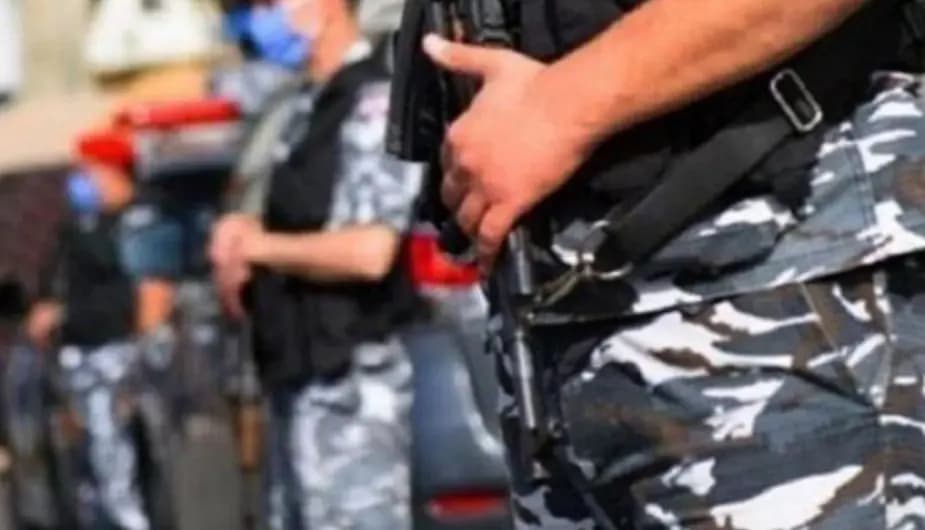 سارق في قبضة قوى الأمن