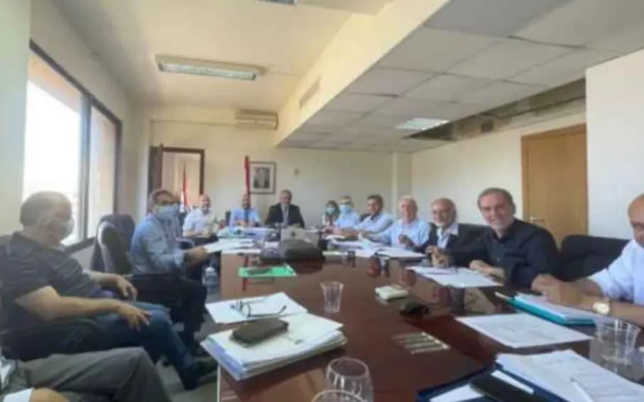 إقرار مشروع مرسوم تحديد آلية الترخيص للمقالع والكسارات