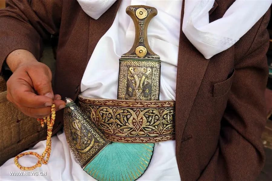 "إفلاس وعجز".. أنصار الله يدينون العمليات الإجرامية في لبنان
