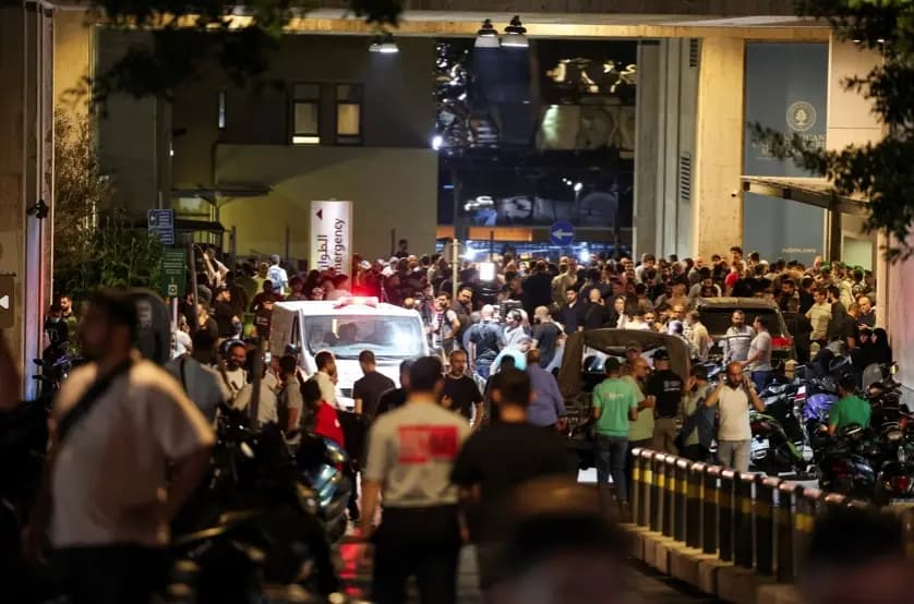 " مشهد من الحرب الأهلية".. جراح عيون يروي تفاصيل مروعة