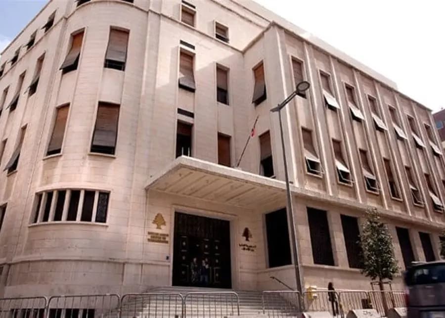 بعد الرسائل المشبوهة أمس.. هذا ما فعلته وزارة الاتصالات