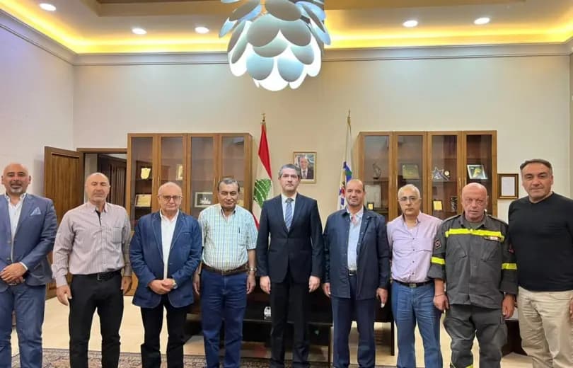محافظ البقاع يستضيف اجتماعًا بين المزارعين و الدفاع المدني