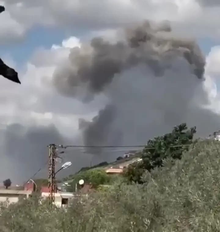 العدو يواصل اعتـ.ـداءاته.. ويستهدف الجنوب والبقاع الغربي