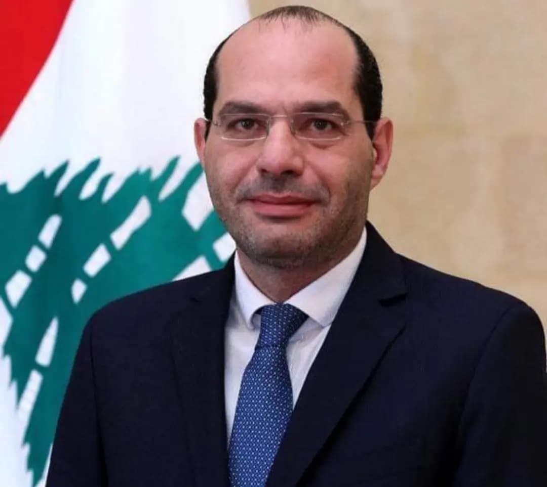 مراد: ما أُخِذَ بالقوَّة لا يستردُّ بغير القوّة