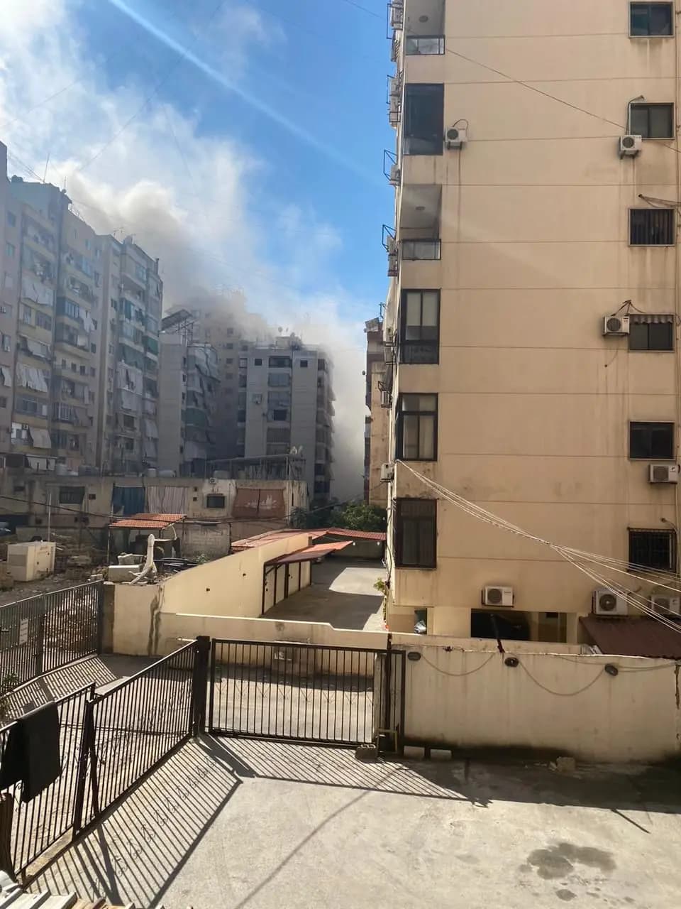 مناشدة إلى المتواجدين في مكان الغارة على الضاحية