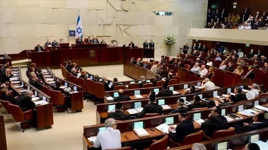 معاريف: ارتفاع مقاعد الليكود بالكنيست لأول مرة بسبب هجمات نتنياهو على حزب الله