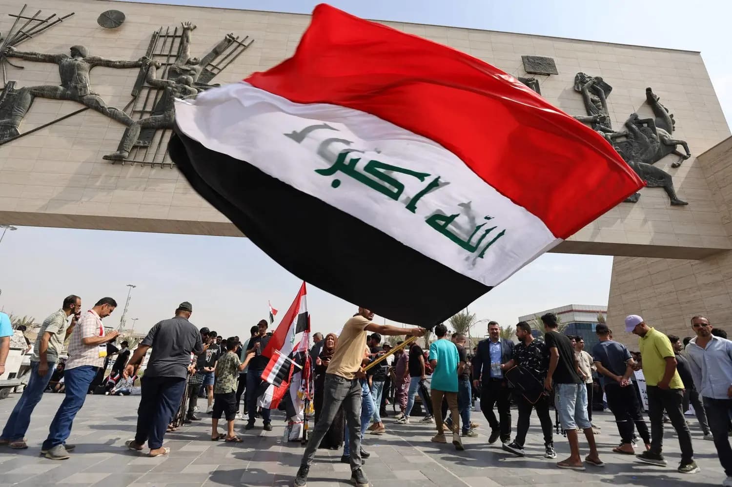 كتائب العراق: إذا اندلعت الحرب فإن الأمريكان رهائن عندنا