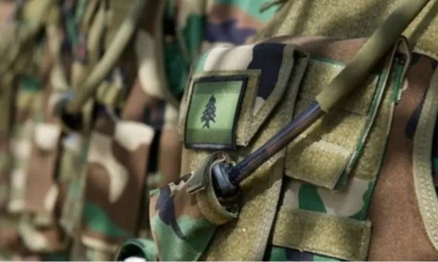 عتاد مقدم هبة من السفارة الهولندية إلى المركز اللبناني للأعمال المتعلقة بالألغام