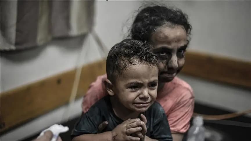 العدو يقصف مسجدا في غزة.. و حماس تعلق