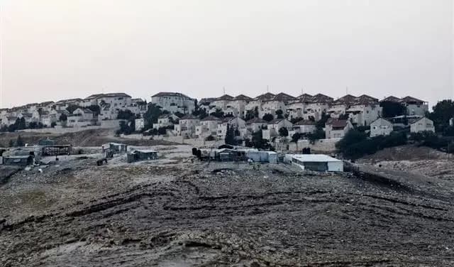 العدو يعلن عن أسماء مناطق عسكرية مغلقة