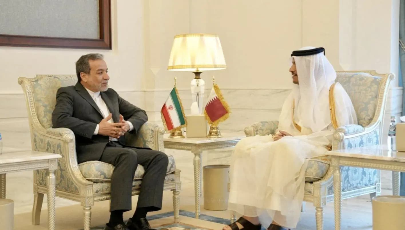 "بشأن الوضع الإقليمي".. عراقجي يلتقي نظيره القطري