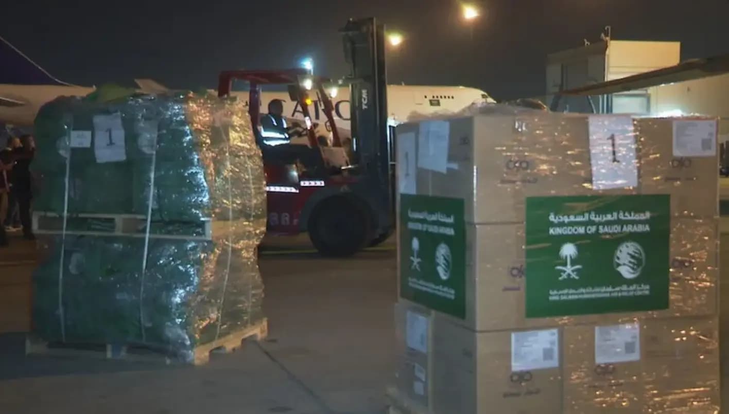 السعودية تطلق جسرًا جويًا إغاثيًا لدعم لبنان
