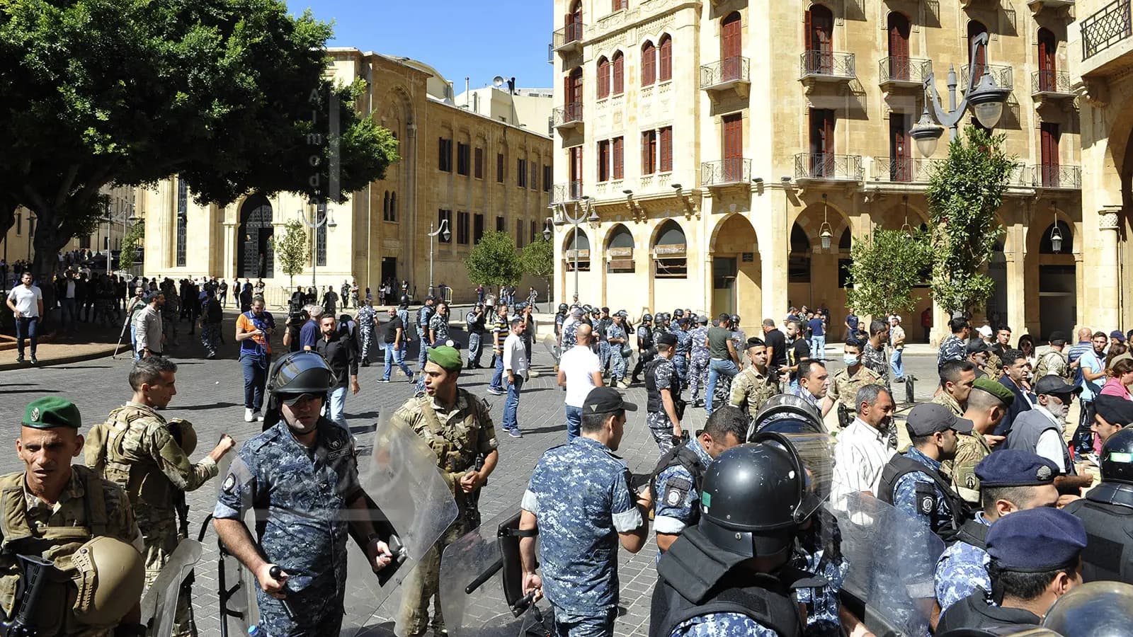 متقاعدو "الأمن الداخلي" إلى الاعتصام
