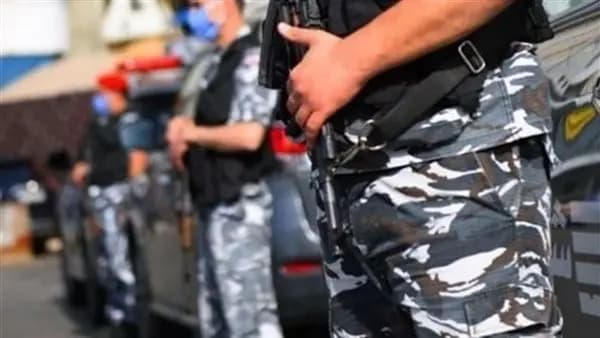 أكثر من موقوفٍ بتهمة العمالة!