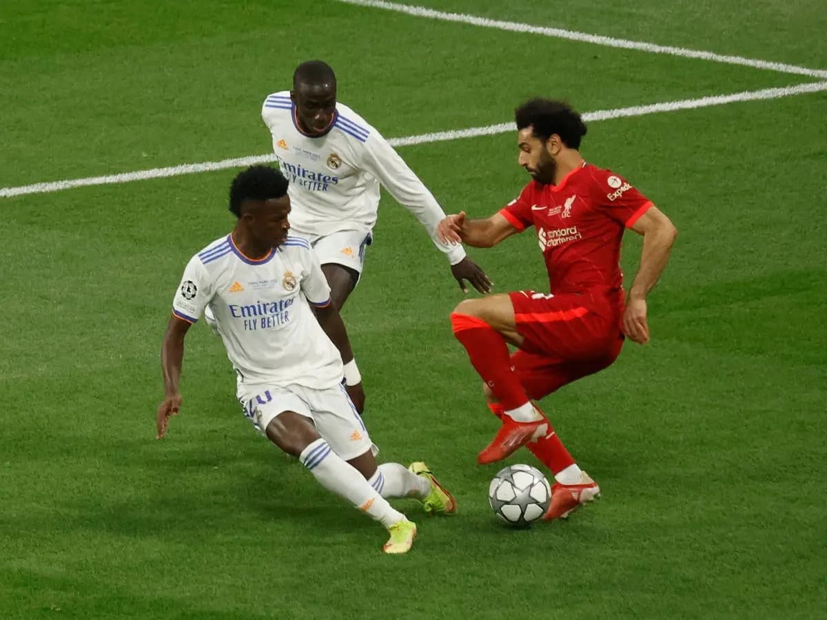 ليفربول يستعد لصفقة ضخمة.. هل يضم نجم ريال مدريد؟