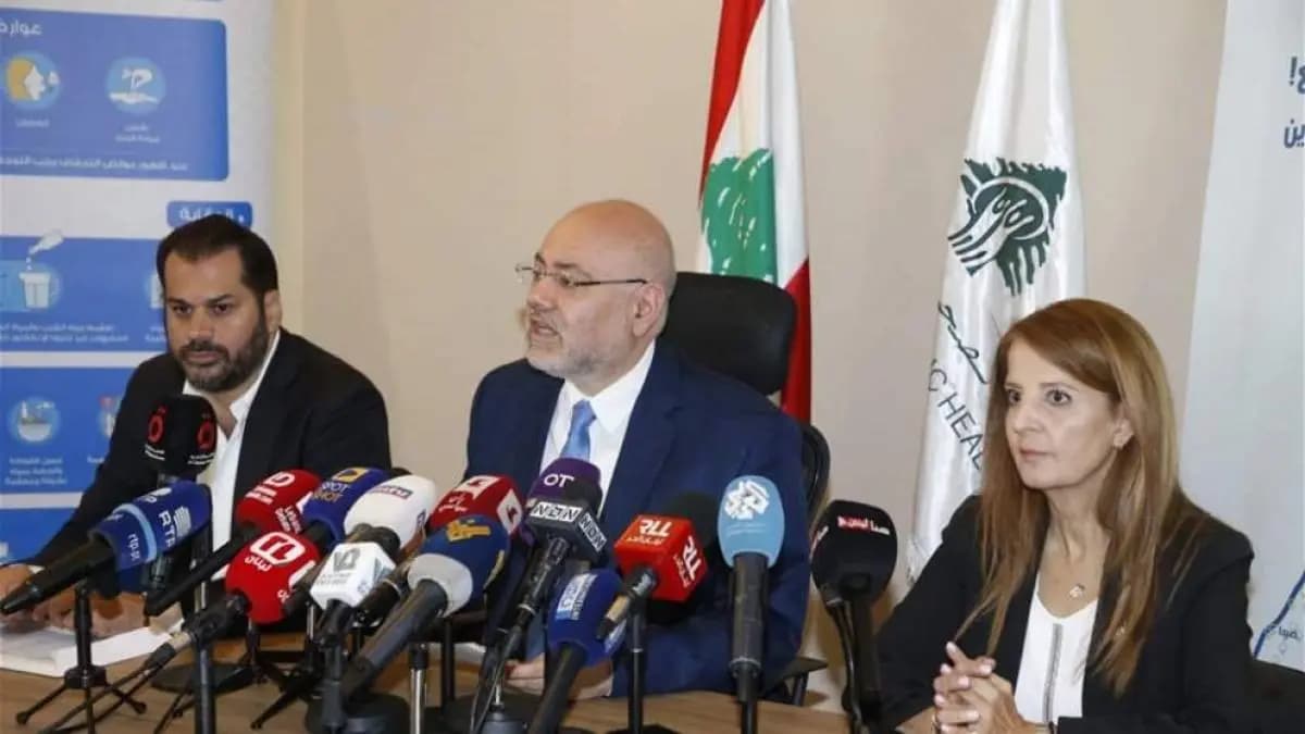الأبيض وياسين تسلما مساعدات إغاثية من باكستان