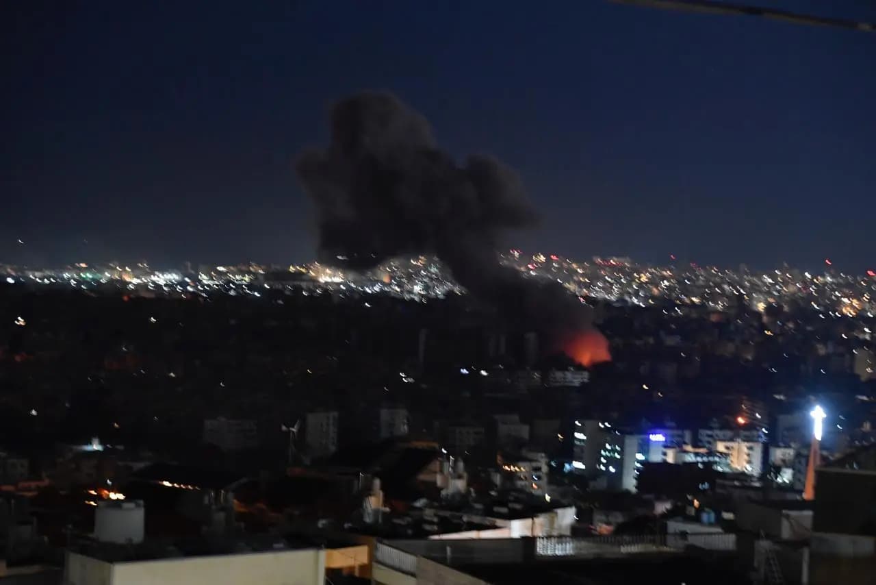دمار كبير في حي "آل المقداد".. والبحث مستمر عن ناجين