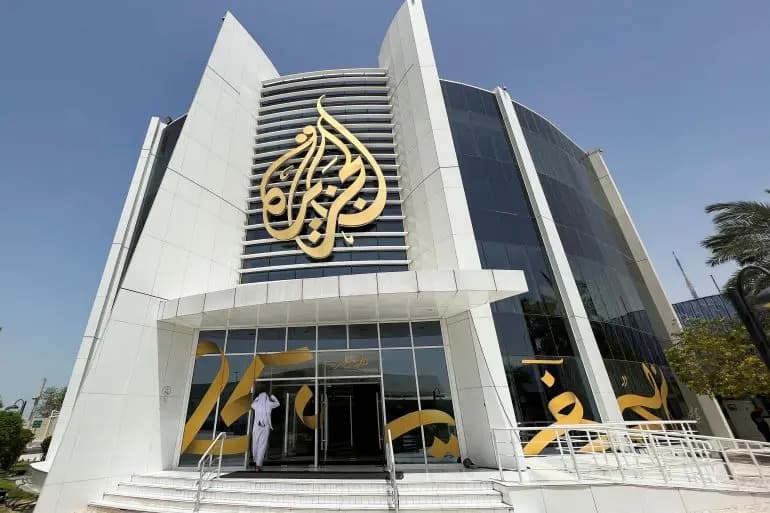"لسلامة الصحفيين".. طلب "عاجل" من الجزيرة