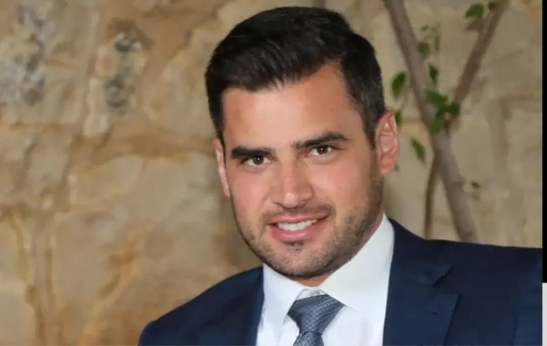 طوني فرنجية: والدي متقدّمٌ رئاسيًا وانعقادُ لقاءٍ آخر بينه وبين باسيل واردٌ عندما يلزمُ الأمرُ والعلاقةُ مع "التيار" تتحسَّنُ
