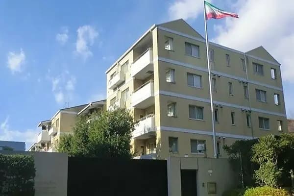 "صلابة وإرادة".. السفارة الإيرانية تهنئ بانتخاب الشـ.ـيخ قـ.ـاسم
