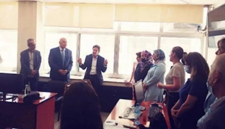 صمت الوكالة أكثر تعبيراً من الصوت... والإضراب المفتوح يلوح