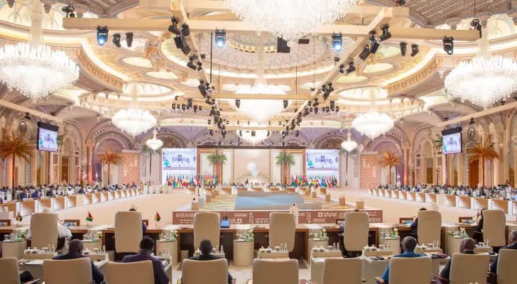 آفاق القمة العربية الإسلامية في السعودية.. الحد من اللهاث الأميركي وراء إسرائيل