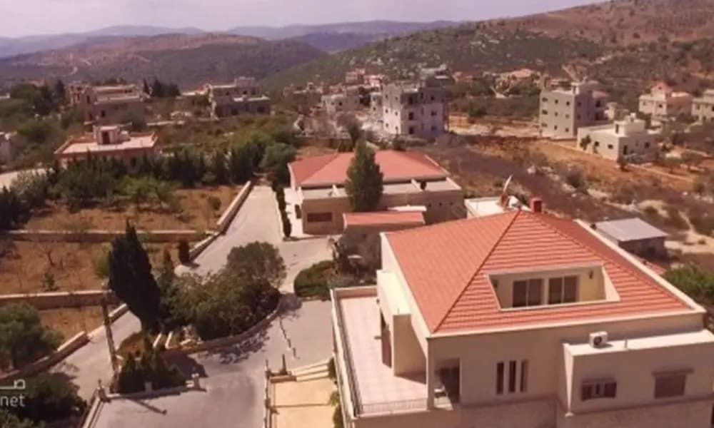 بصـ.ـاروخ موجه.. العدو يستهدف سيارة في الجنوب