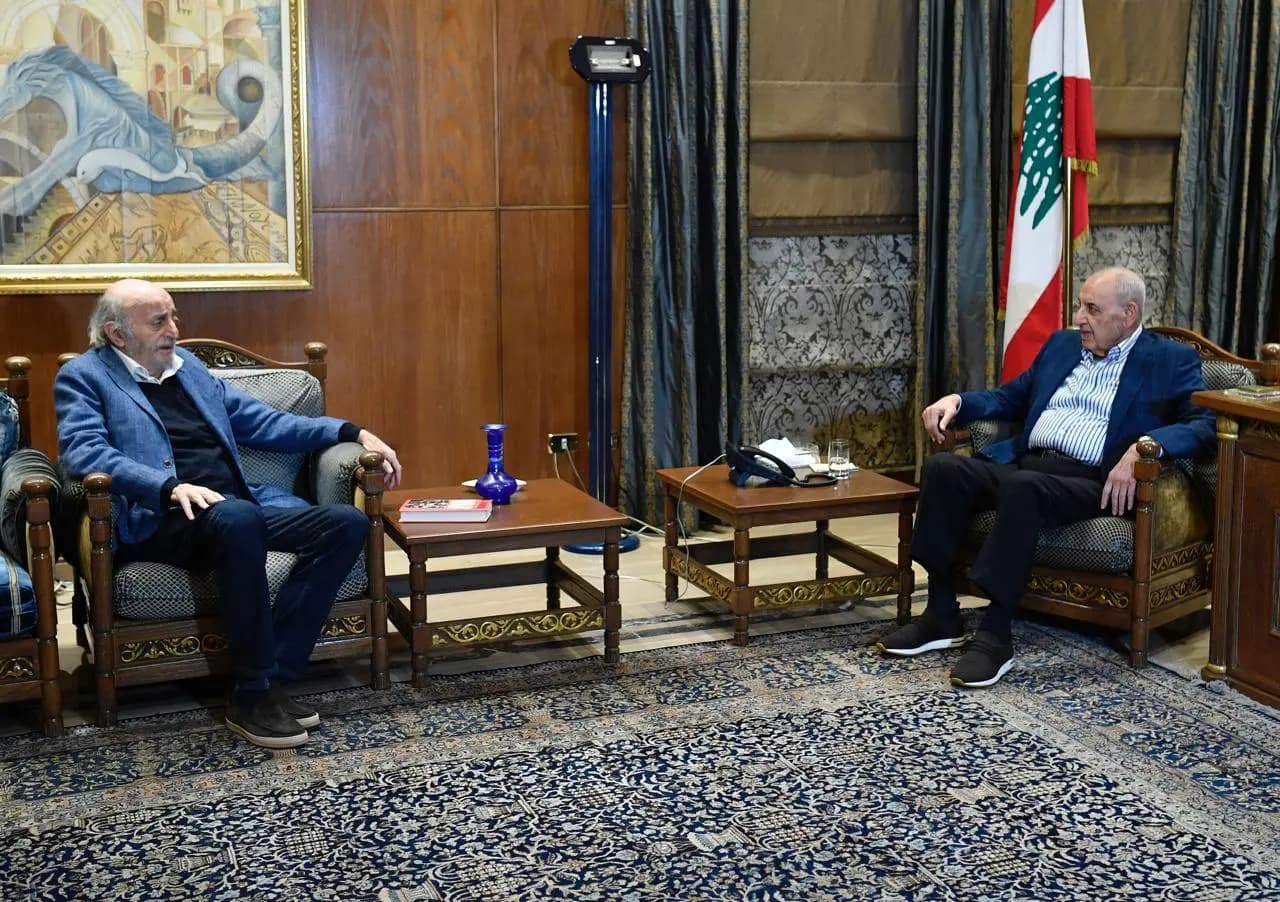 آخر المستجدات بين بري وجنبلاط