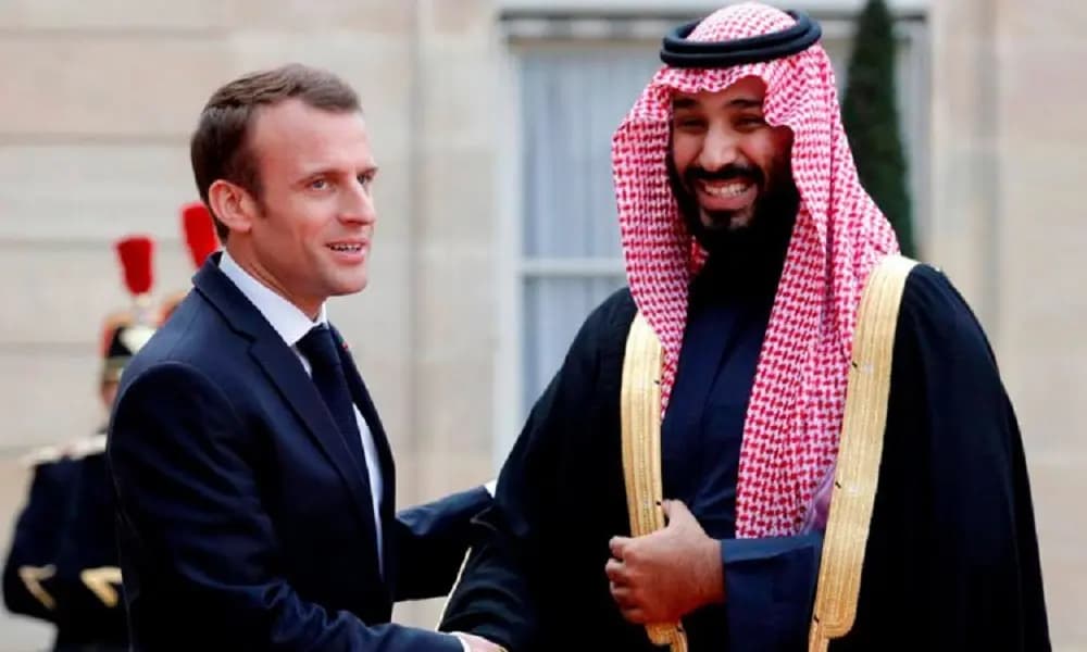 اتصال هاتفي يجمع بن سلمان وماكرون.. إليكم ما جرى تداوله