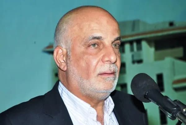 خريس يتفقد الجرحى في مستشفيات صور