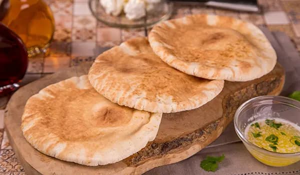 الرغيف بأمر تسهيل "مافيوي"!