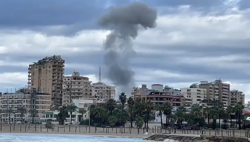 العدو الإسرائيلي يستهدف مدينة صور
